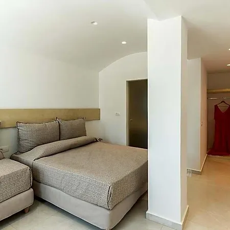 Golden Star Hotel 2*